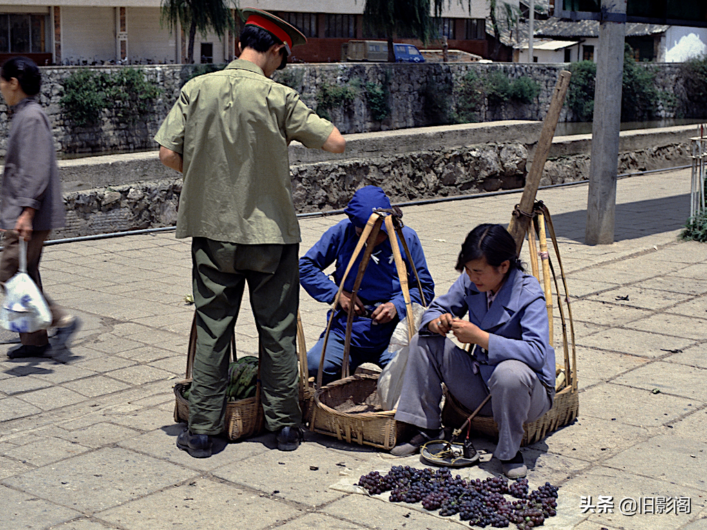 八十年代昆明街拍，往昔的生活记忆