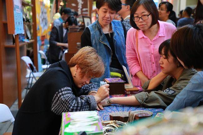 这个集市刷爆福州人朋友圈！200米能见到10+万点赞抖音达人