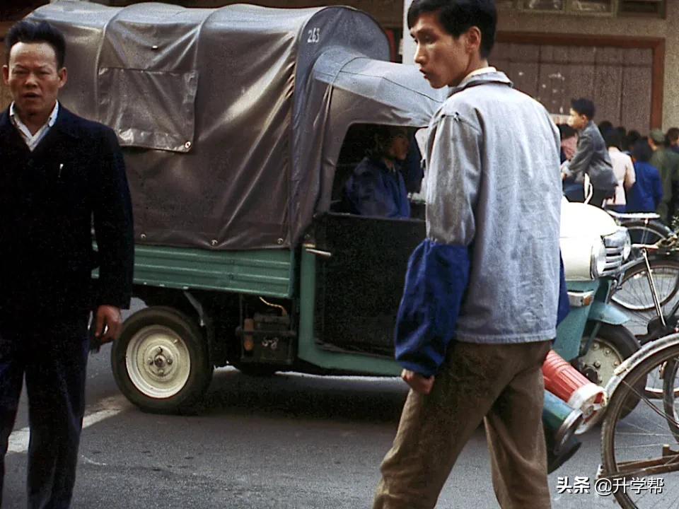 老照片：1979年的广州街拍，你还有四十年前生活记忆吗？