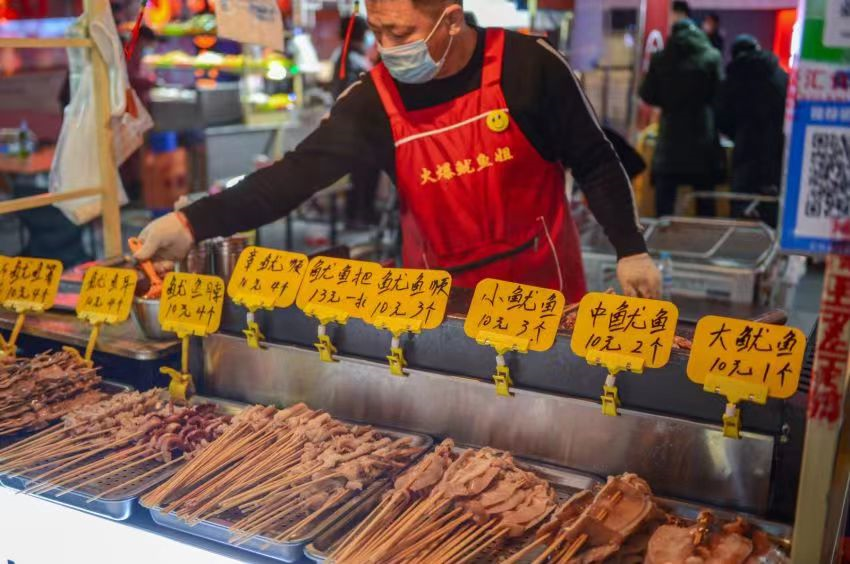 济南环联夜市美食上新，快去打卡！济南东部新增一家网红夜市，有美食、驻唱、后备箱市集……