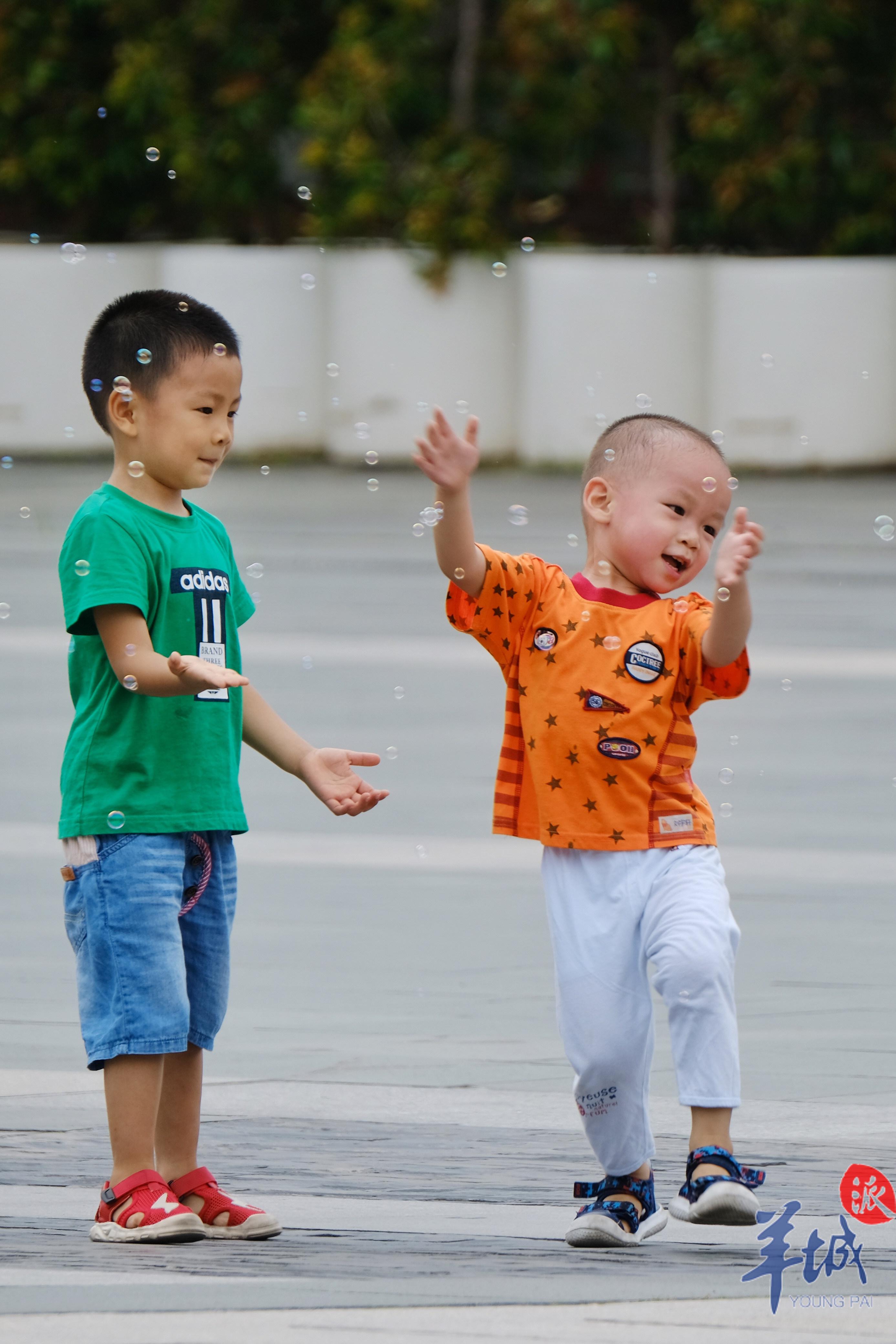 处暑·街拍丨广州不出暑，孩子们却快“出暑”了