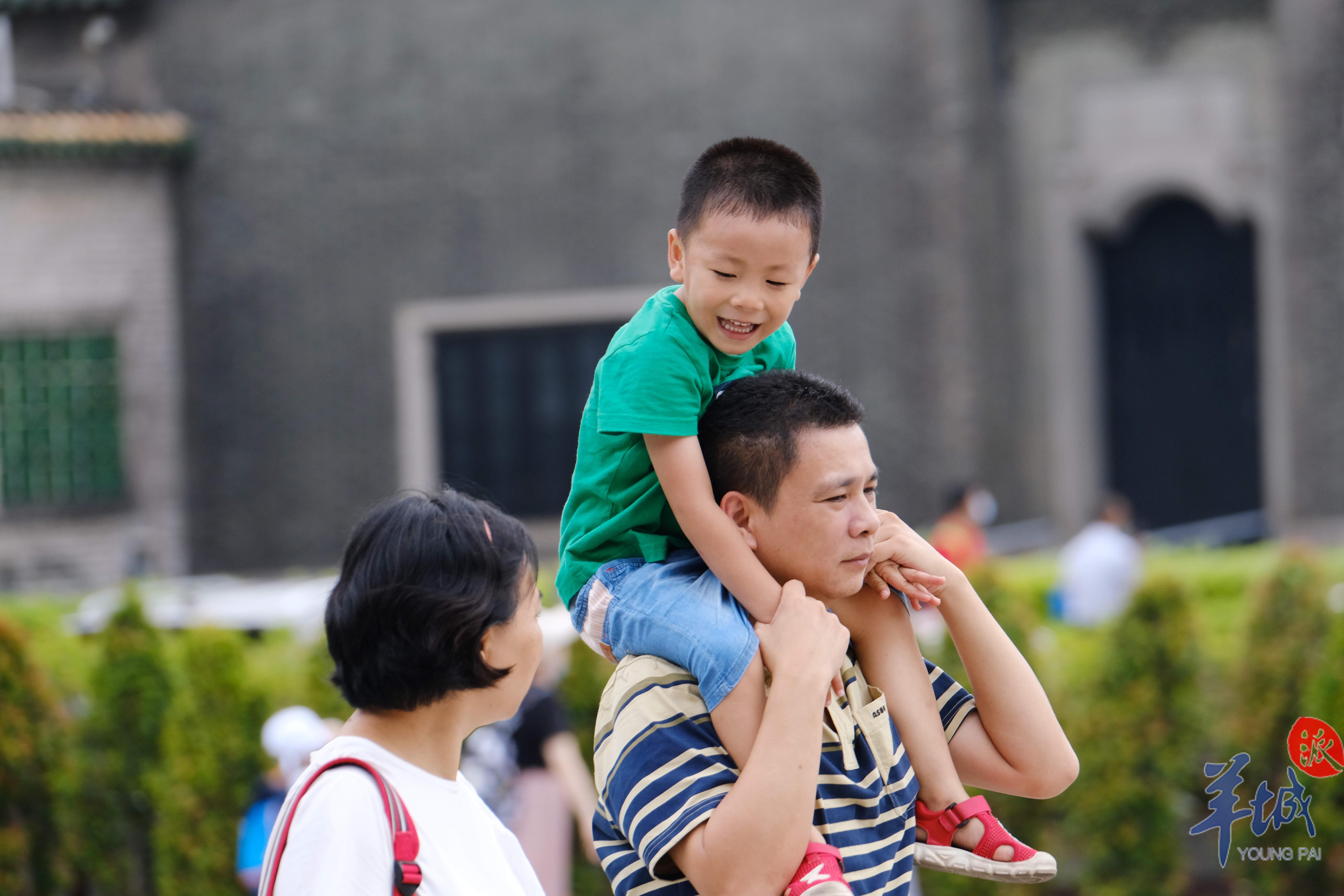 处暑·街拍丨广州不出暑，孩子们却快“出暑”了