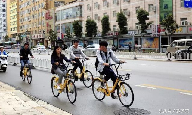 街拍昆明迷失在城市森林中