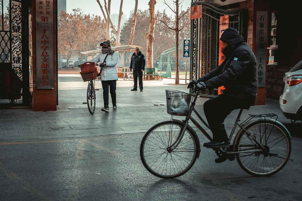 2019.12.28上班路上的街拍