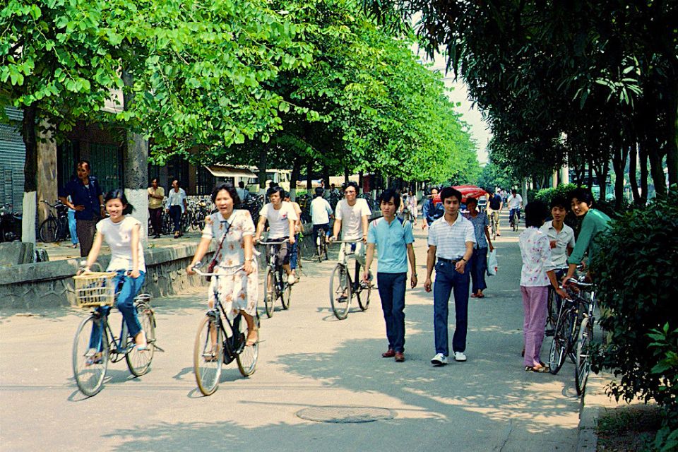 1984年广州街拍老照片