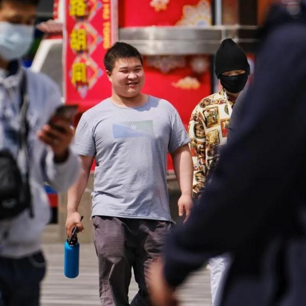 26℃，这就是广州的春天，街坊直接换短袖