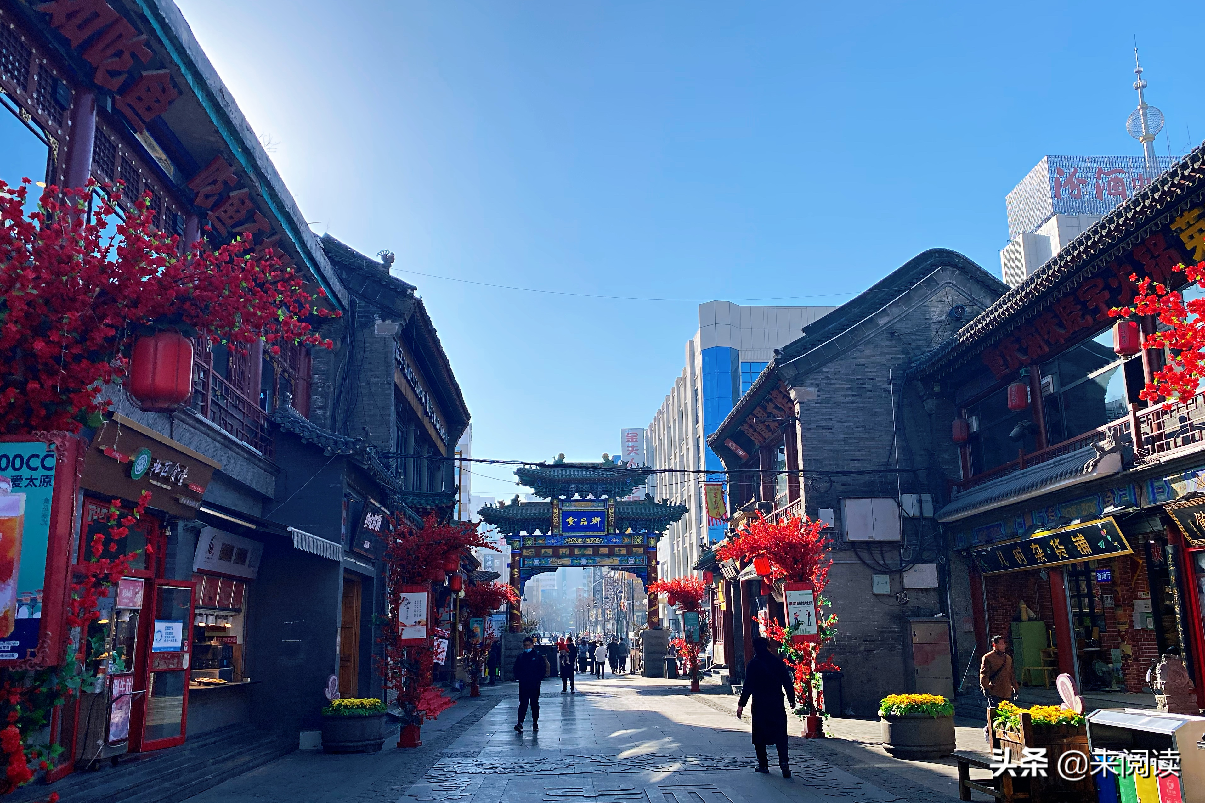 随拍：山西省太原市钟楼街街景，古色古香的两晋大地冬日浑壮景象