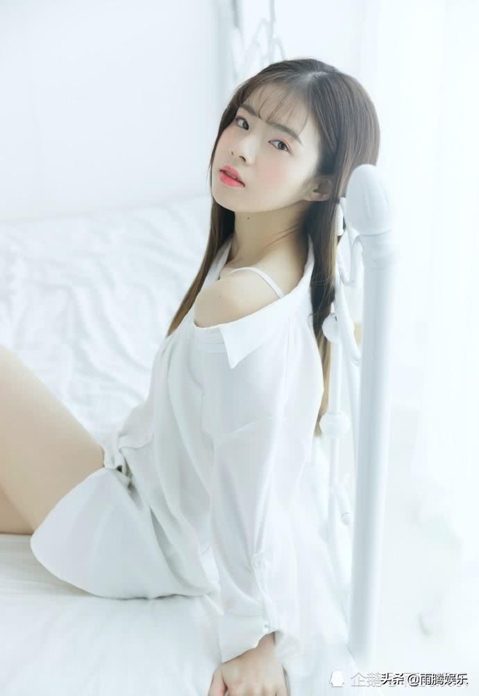 肤白貌美大长腿，SNH48成员拍照不用修，惊艳绝美超抢眼