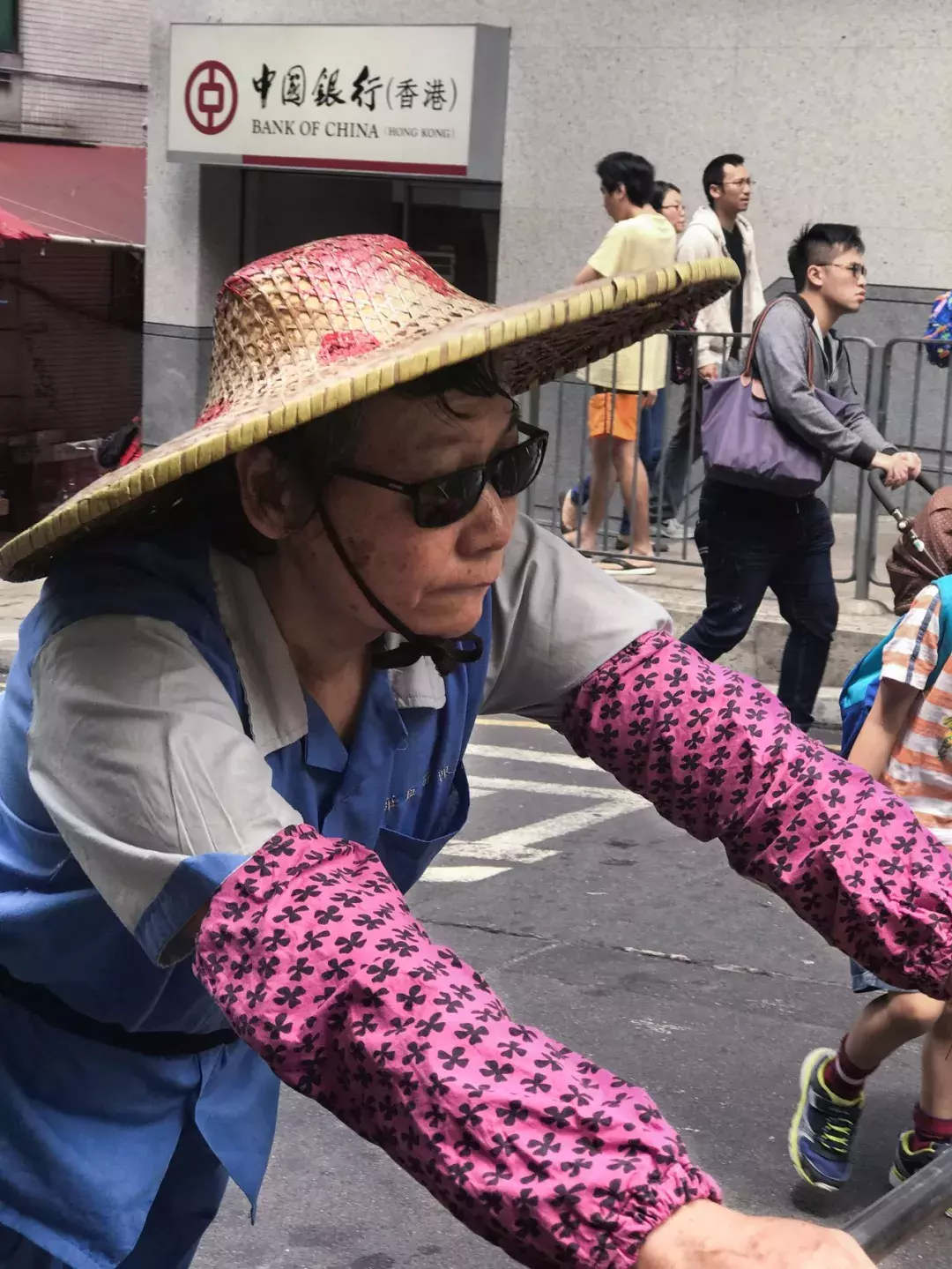 1000张中国老年人时髦街拍：年轻人只会跟风，弱爆了！