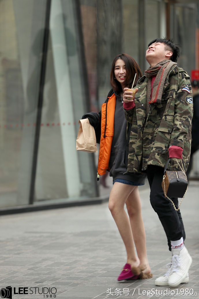 街拍，北京三九天不怕冷的女孩