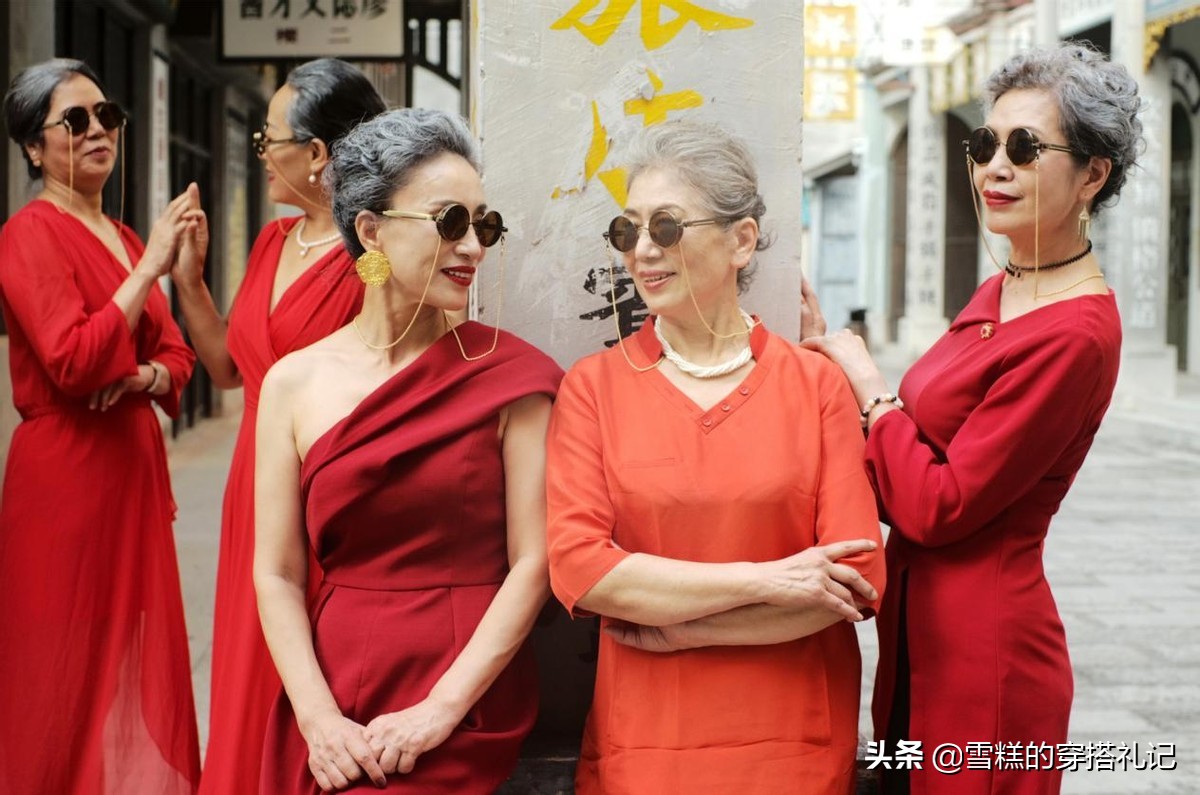 这群“上海奶奶”凭时尚街拍火了，平均年龄60+，却美得时髦优雅