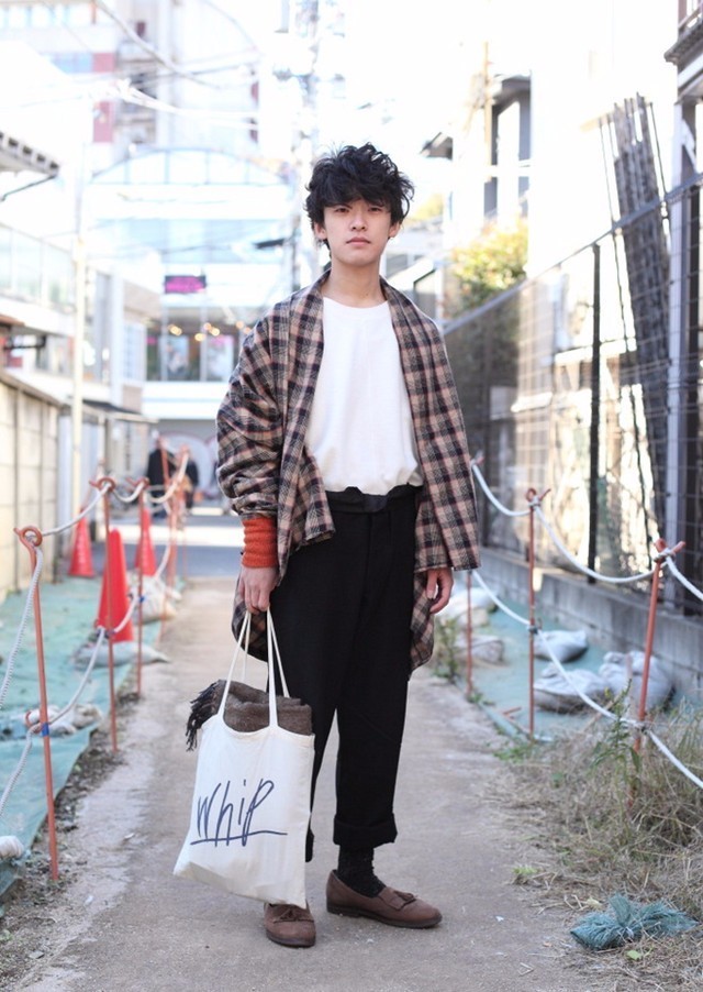 日本街拍：冬季日本街头潮男都在穿什么？