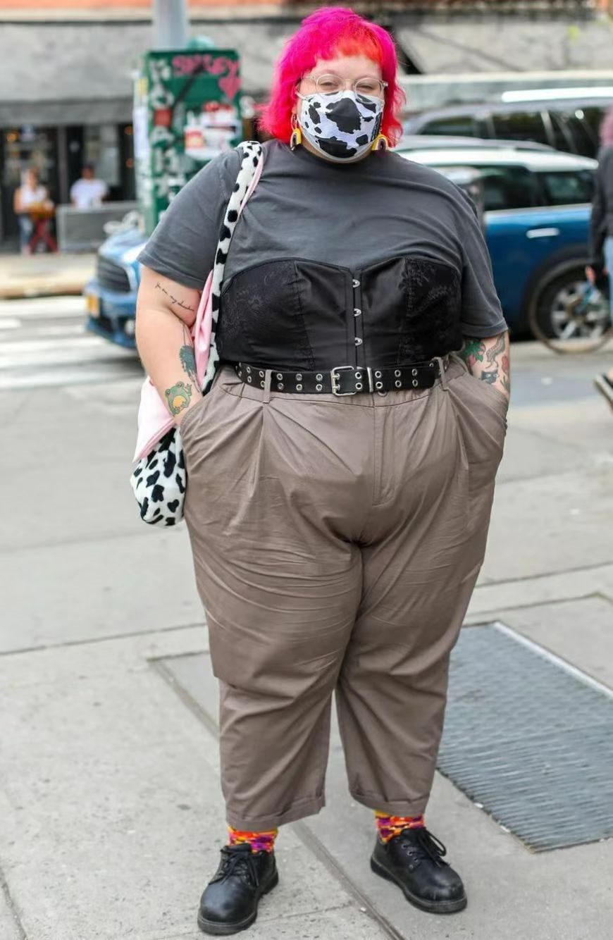 看了纽约街头的“胖妞”，终于明白美貌无关身材，200斤也是枝花
