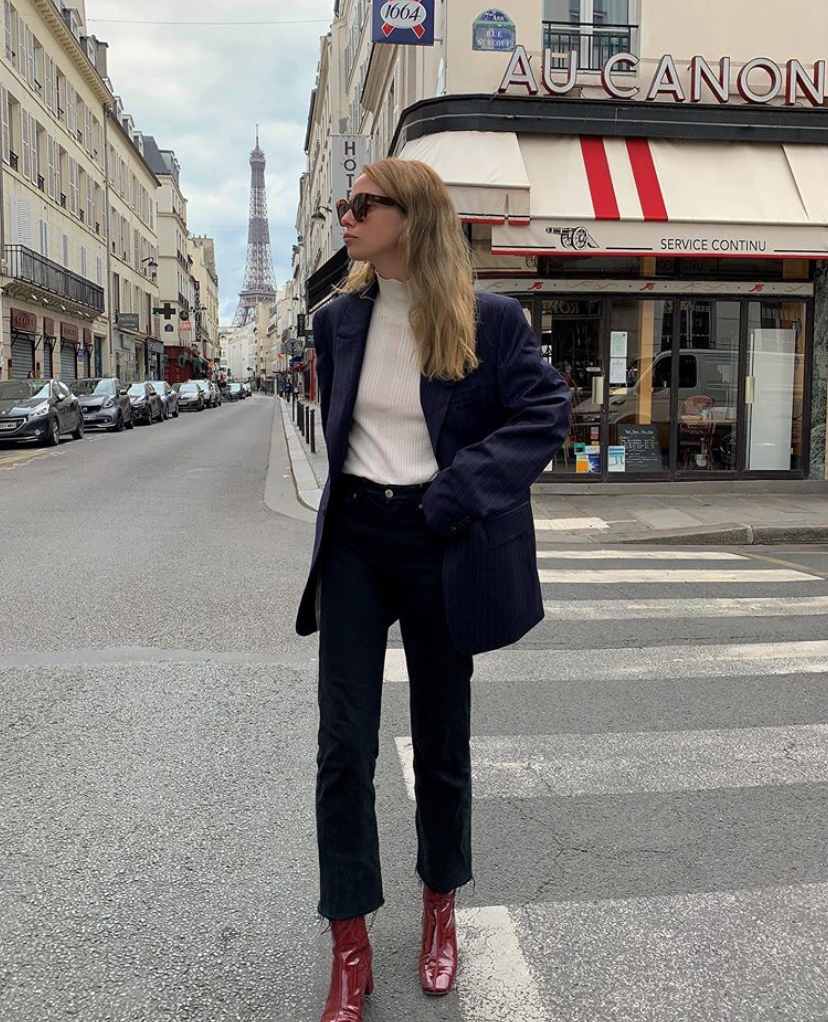 这个巴黎女孩太会穿，新法式的极简高级感，越简单反而越时髦