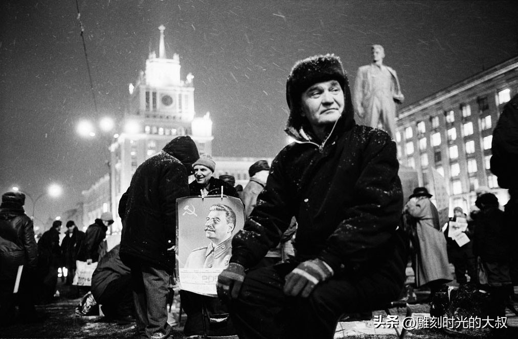 「街拍传奇人物」现代俄罗斯摄影新锐：城市的游吟诗人