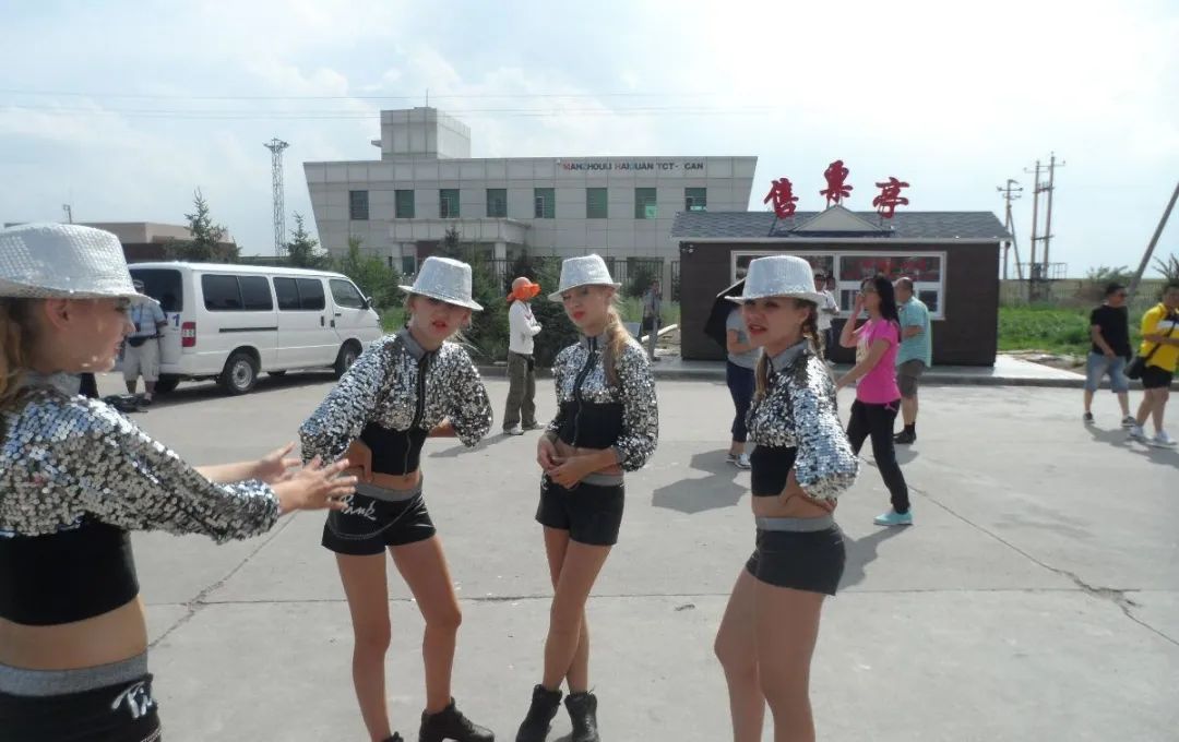 俄罗斯美女大量涌入中国，表面上是找工作，实际上另有“玄机 ”