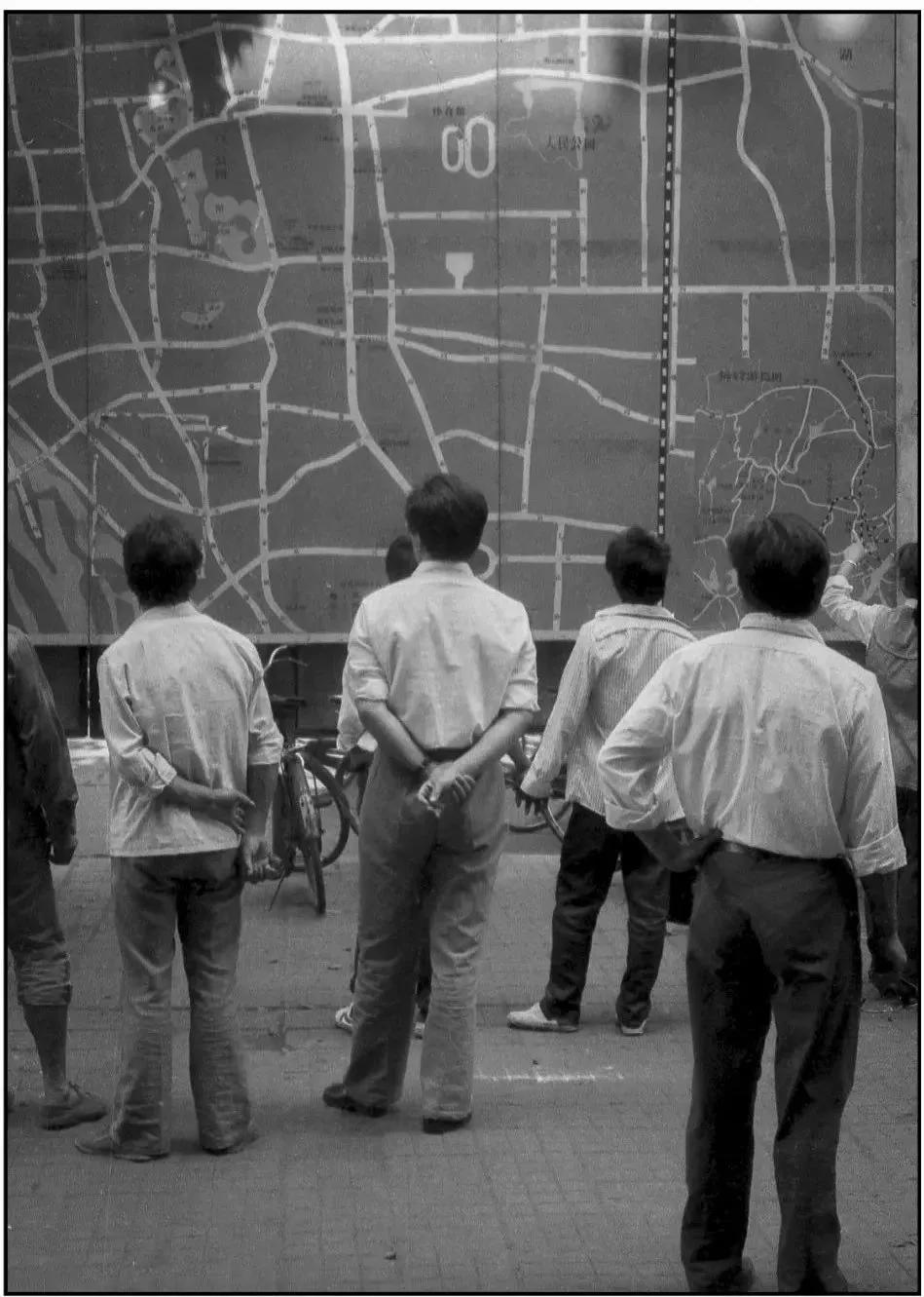 30年，千万张照片，一位中国摄影金像奖得主的街拍中国史