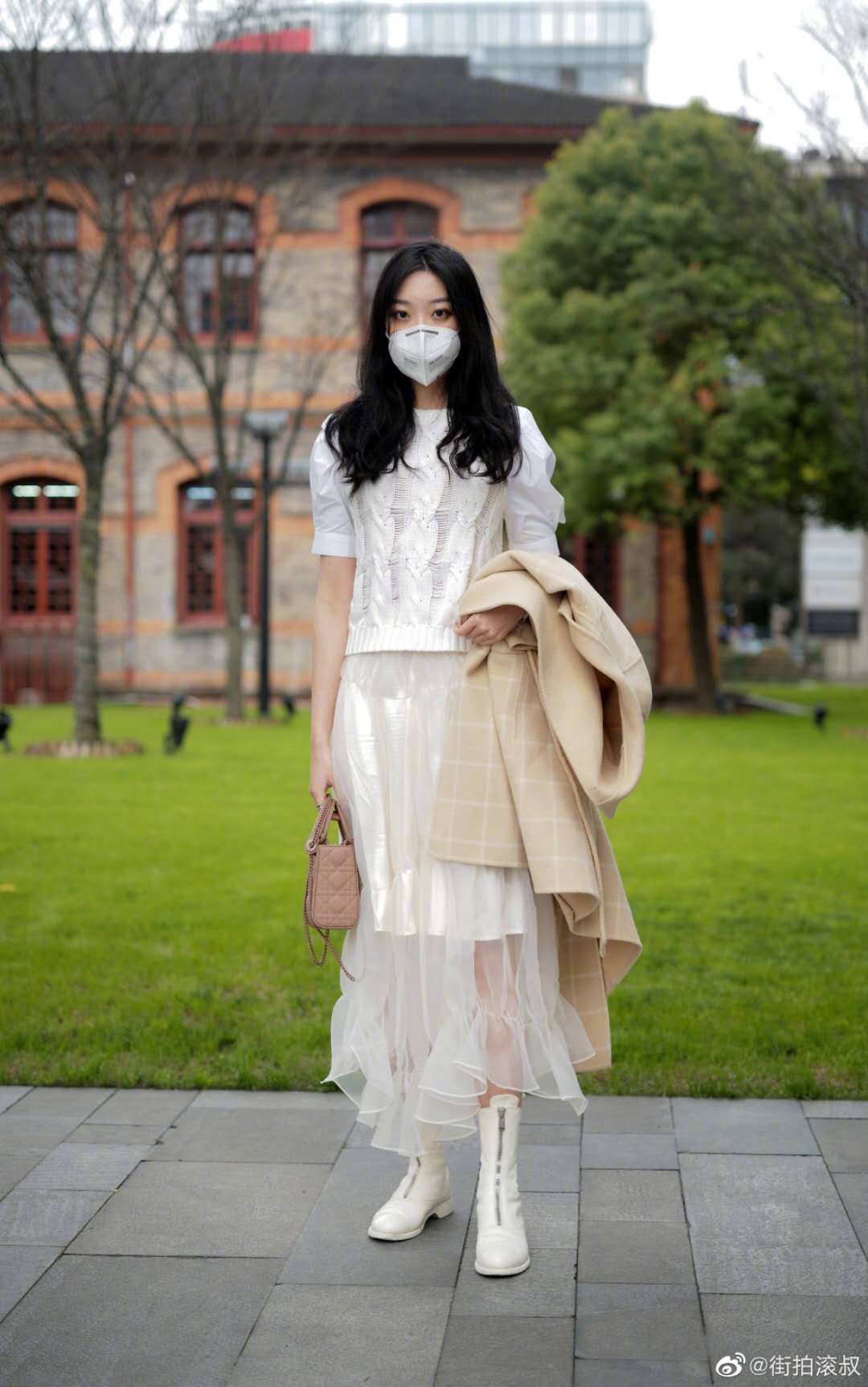 原来中国女生才最时髦，看杭州女生的街拍穿搭，我们才是真的会穿