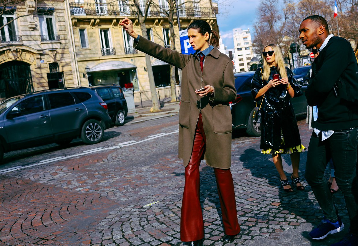 潮流街拍｜像法国女人一样穿衣服－－巴黎时装周街拍